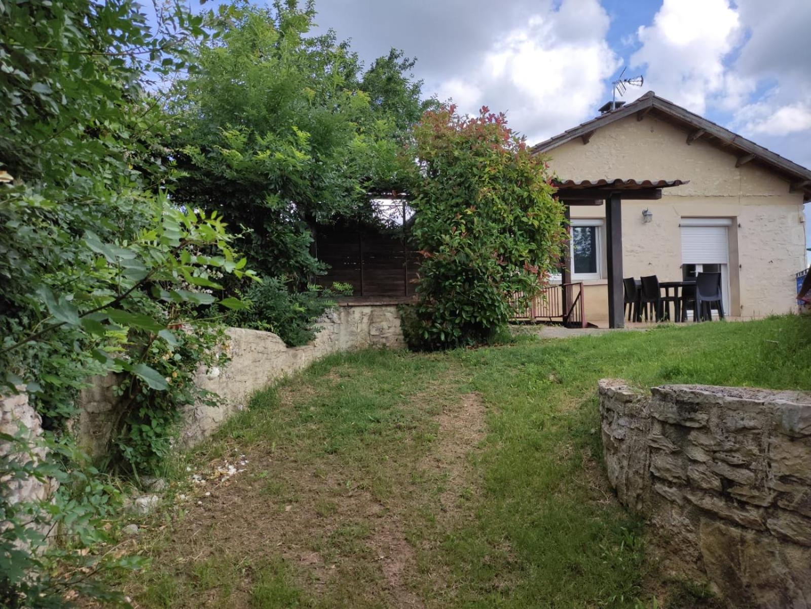 Maison De Vacances La Quercynoise Flaujac-Poujols ภายนอก รูปภาพ